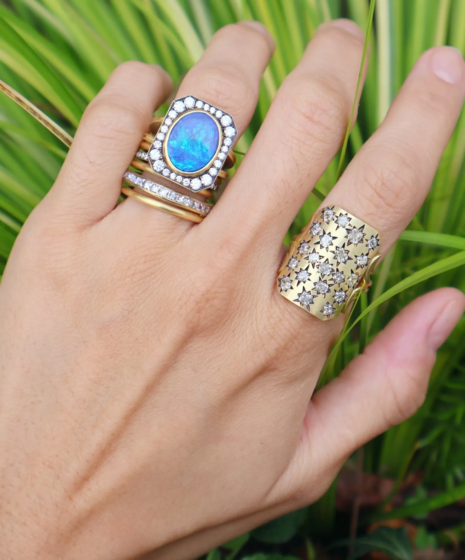 Twinkle Ten Table Ring