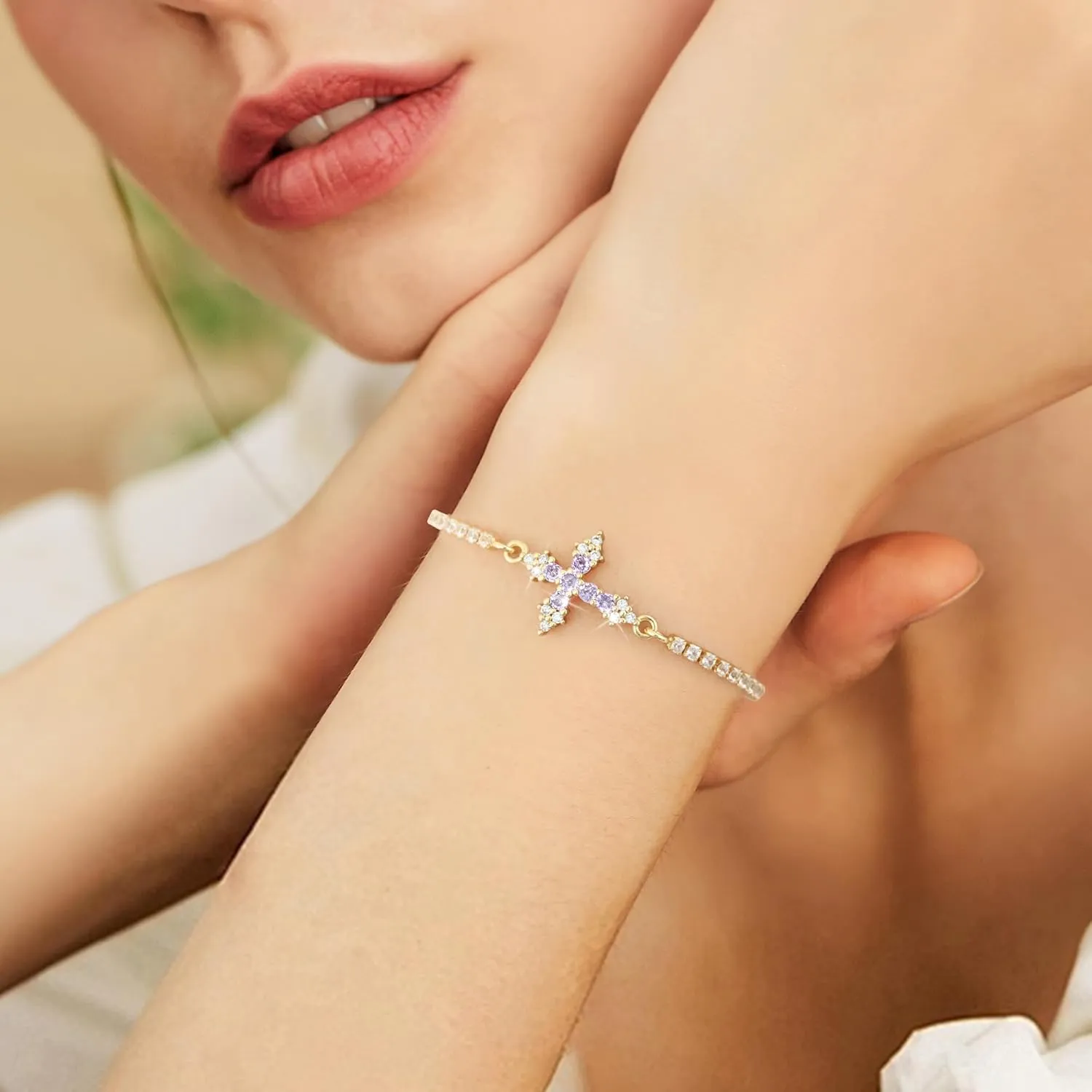 VIBILIA Bracelets for Women, Cross Bracelets for Women Trendy, Adjustable Bracelets, Dainty Tennis Bracelets, Catholic Gift for Mom Daughter Wife Sister Friend, Communion Gift