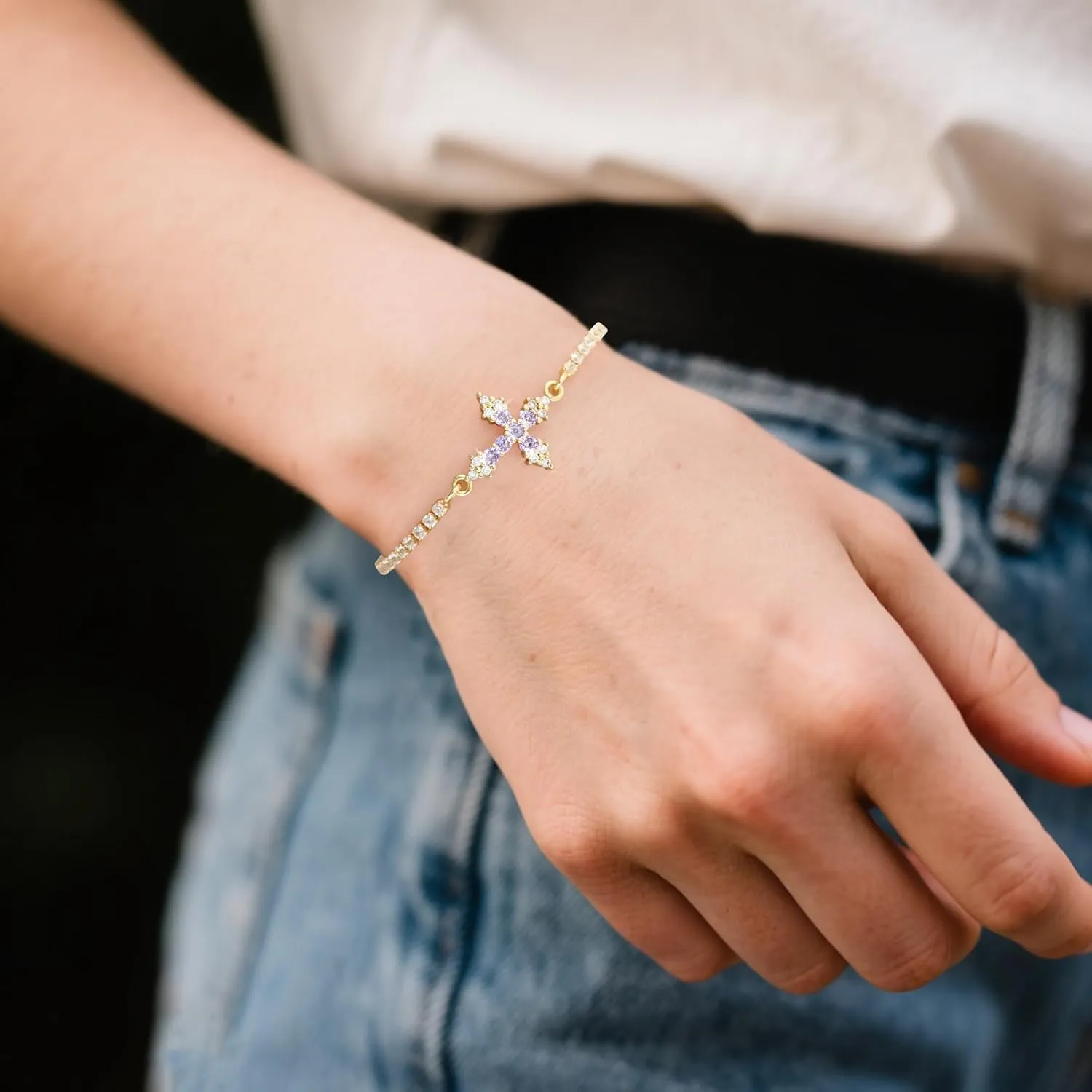 VIBILIA Bracelets for Women, Cross Bracelets for Women Trendy, Adjustable Bracelets, Dainty Tennis Bracelets, Catholic Gift for Mom Daughter Wife Sister Friend, Communion Gift