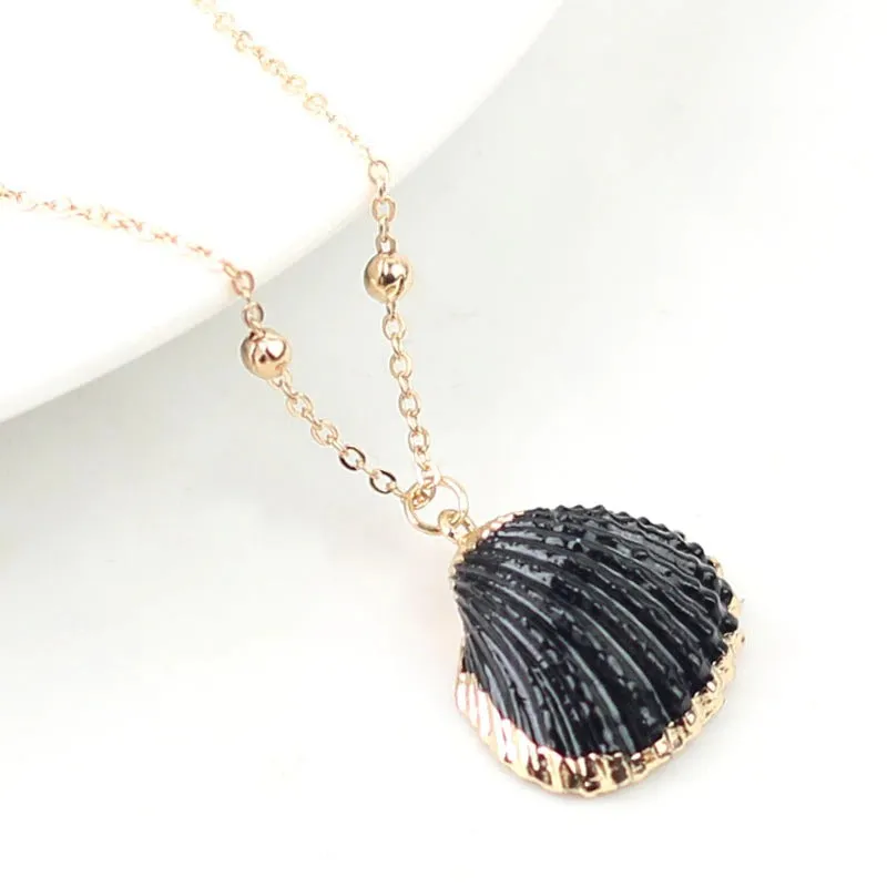 Vibrant Bohemian Summer Beach Conch Seashell Charm Necklace