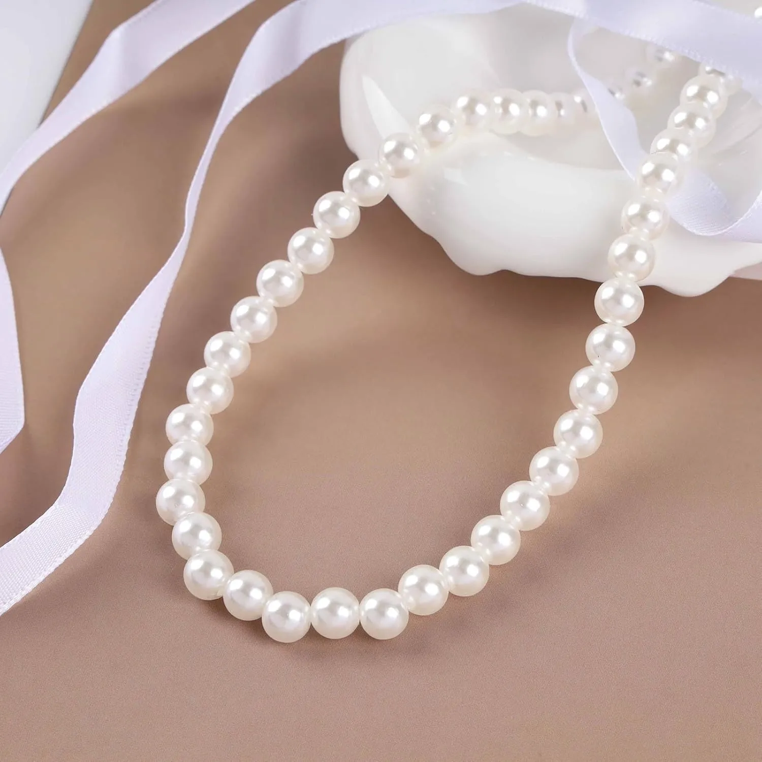 Vintage Pearl Ribbon Choker Necklace Black Ribbon Bow Necklace Round Pearl Long Bow Tie Up Necklaces Pearl Strand Collar Necklaces Jewelry for Women