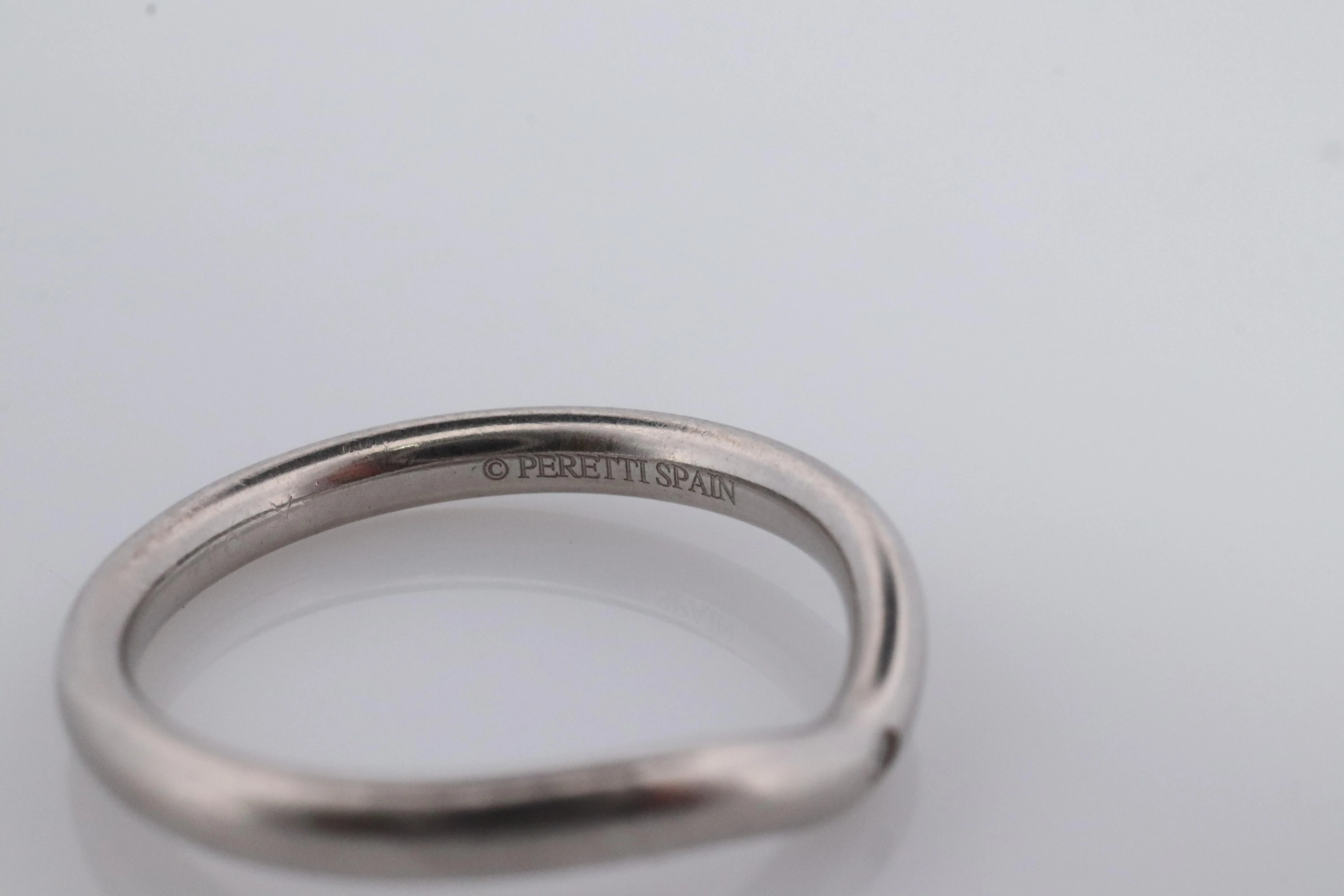 Vintage Tiffany and Co. Diamond Platinum Ring. Tiffany Curve PT950 band.