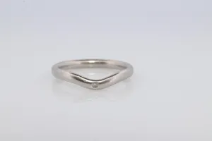 Vintage Tiffany and Co. Diamond Platinum Ring. Tiffany Curve PT950 band.