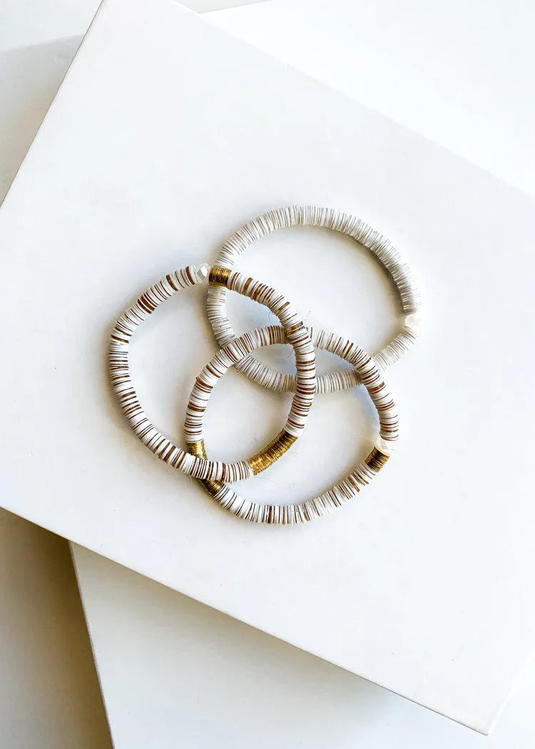 White and Gold Cardiff Disc Beaded Stretch Bracelet