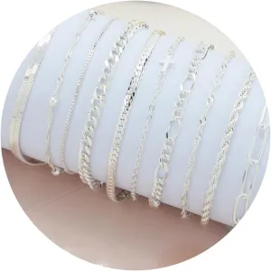 XIANNVXI Gold Bracelets Stack for Women Dainty Bracelets Thin Gold Bracelets Gold Chain Bracelet 10Pcs Paper Clip Bracelets Set Stackable Figaro Herringbone Paperclip Bracelet Pack for Womens